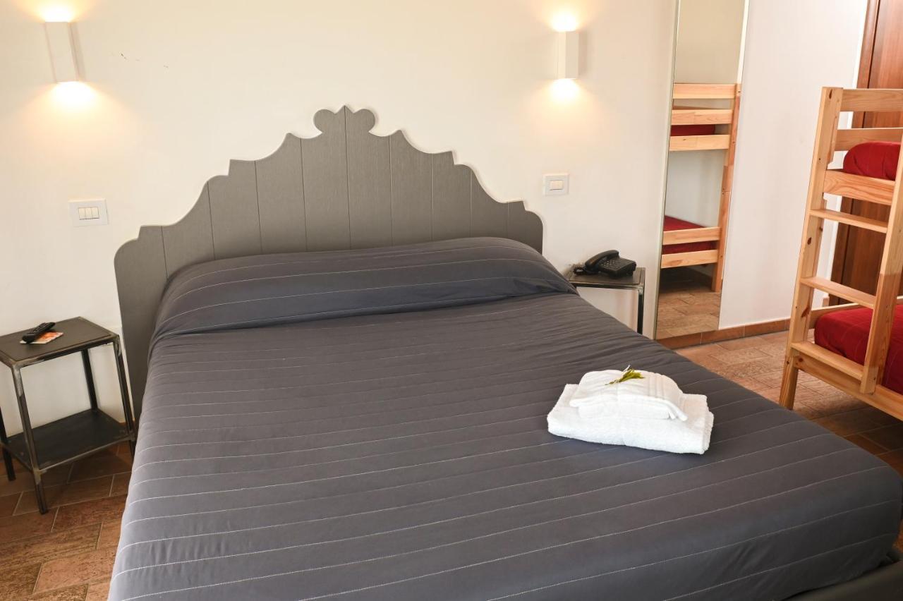 Moretti Village - Sophie Rooms Country House Civitanova Marche Εξωτερικό φωτογραφία